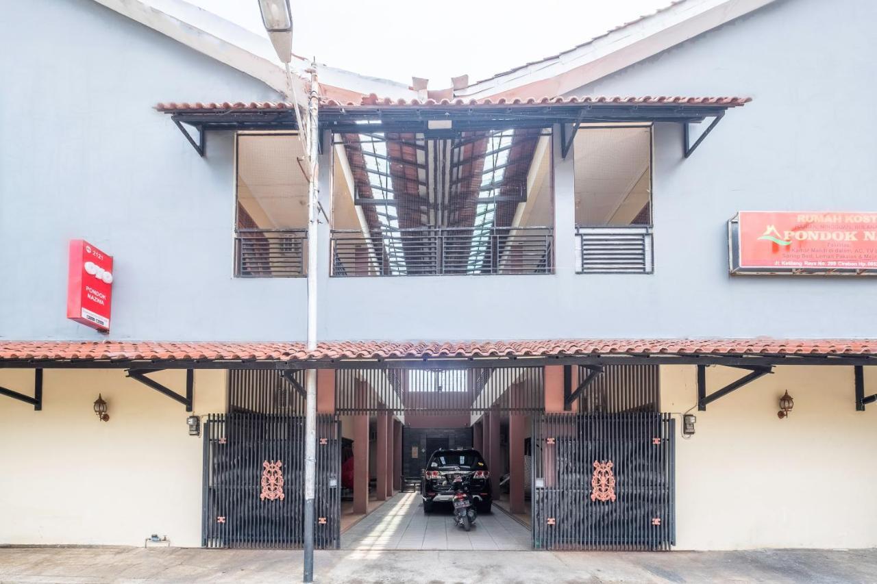 Oyo 2121 Pondok Nazwa Syariah Cirebon Exterior foto